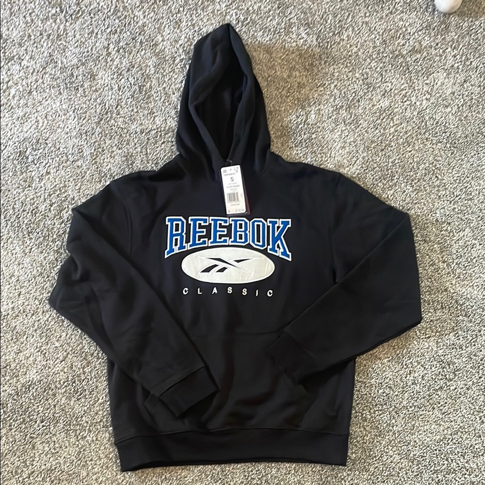 NEW!! BLACK REEBOK CLASSIC SWEATSHIRT. SIZE SMALL. MENS.
